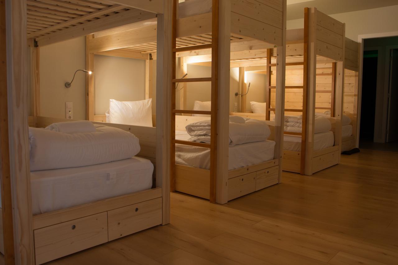 Feira Hostel & Suites 圣玛丽亚大德费拉 外观 照片